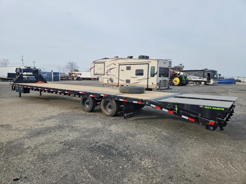 2026 Load Trail Equipment Trailer