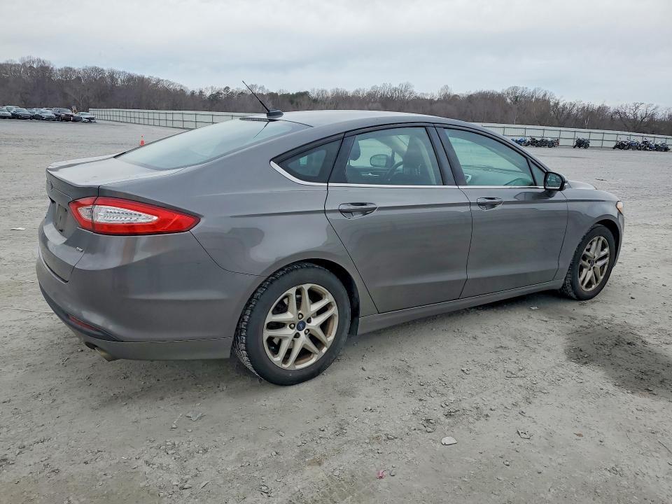 2014 Ford Fusion se