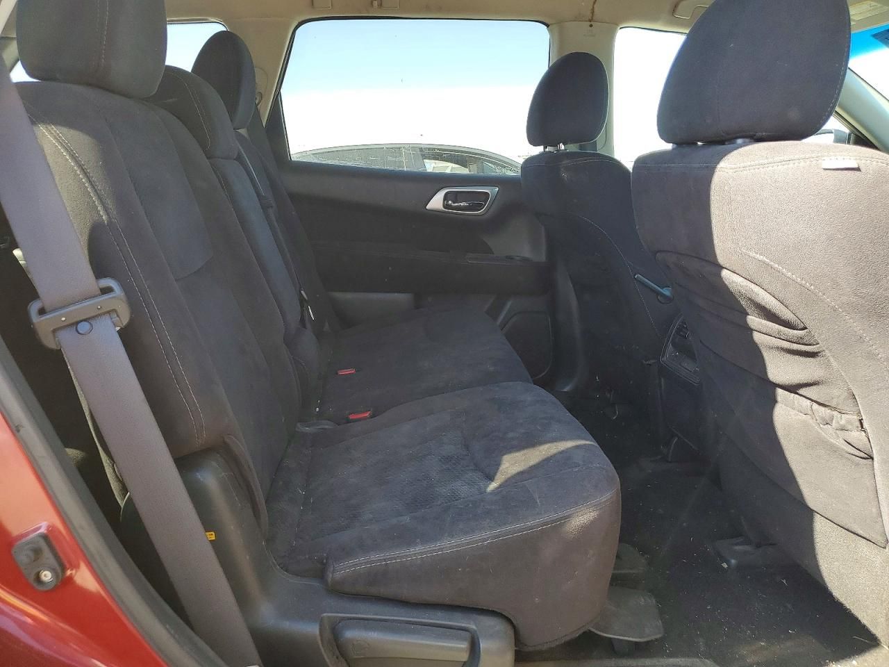 2013 Nissan Pathfinder s