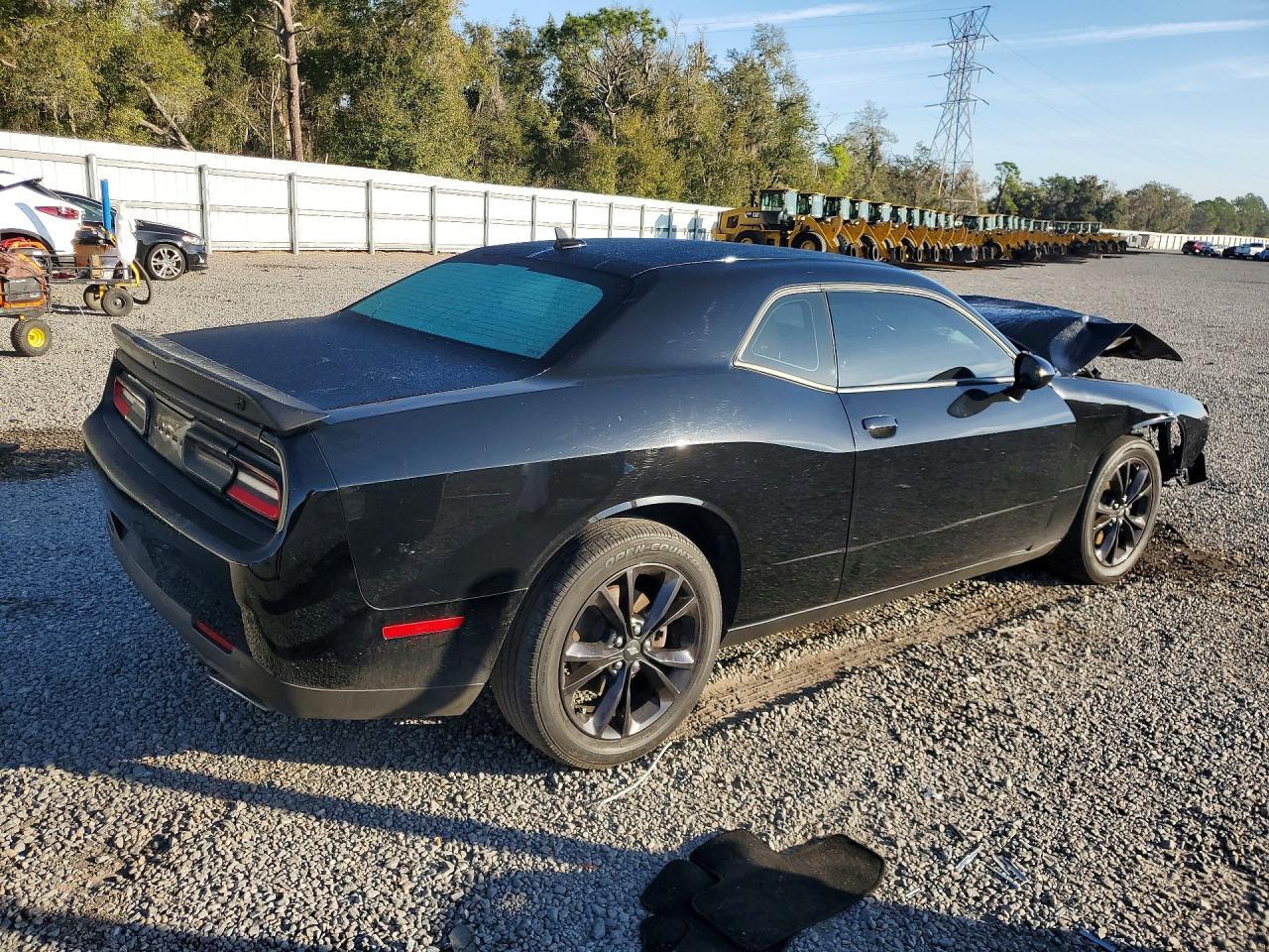 2020 Dodge Challenger sxt