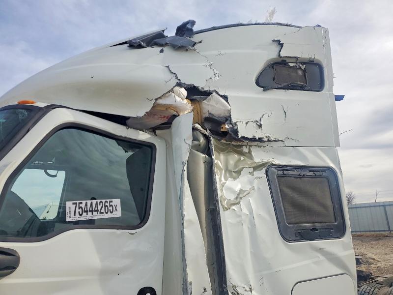 2018 International LT625 Semi Truck