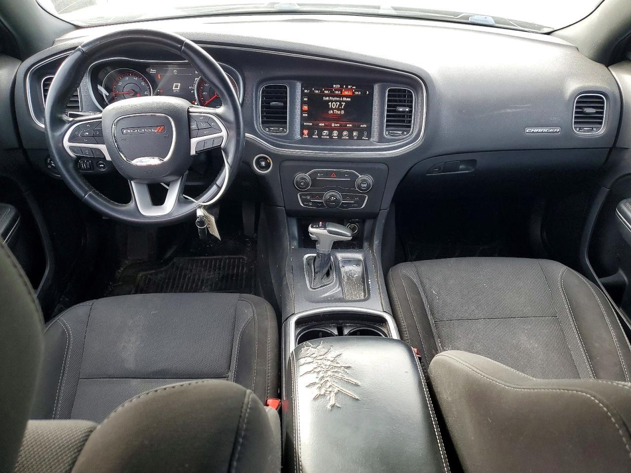 2016 Dodge Charger sxt