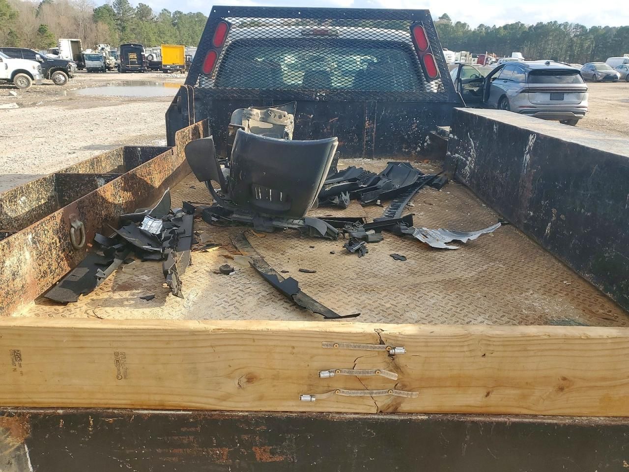 2014 Ford F350 Super Duty Flatbed Truck