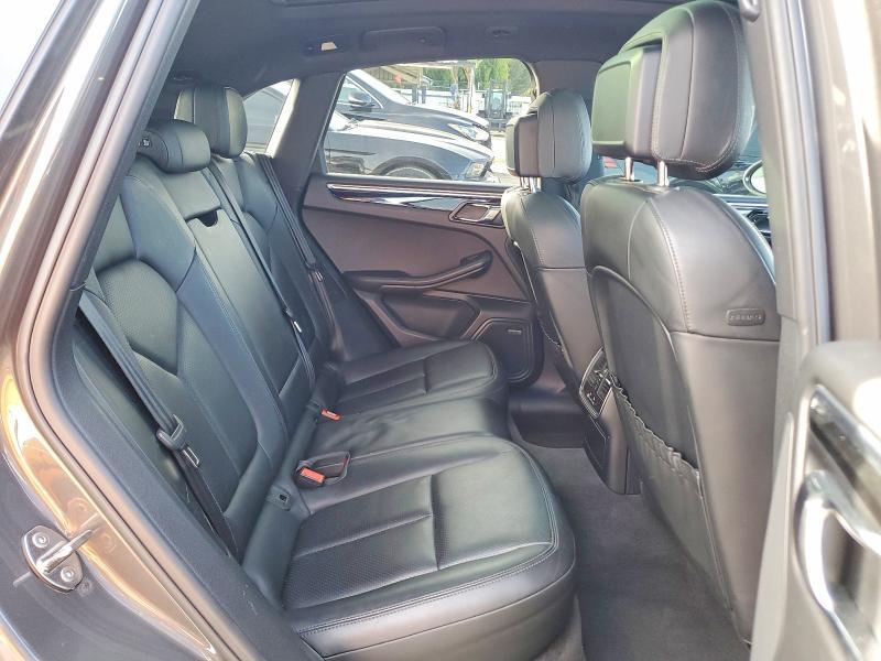 2016 Porsche Macan s