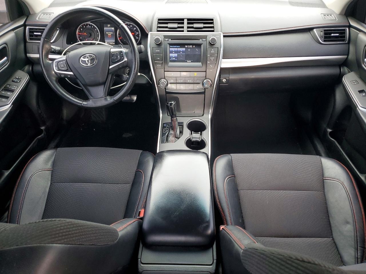 2017 Toyota Camry le