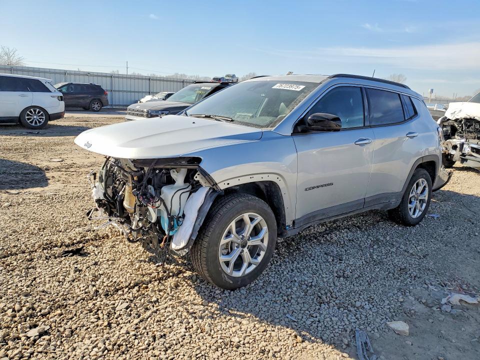 2025 Jeep Compass Latitude