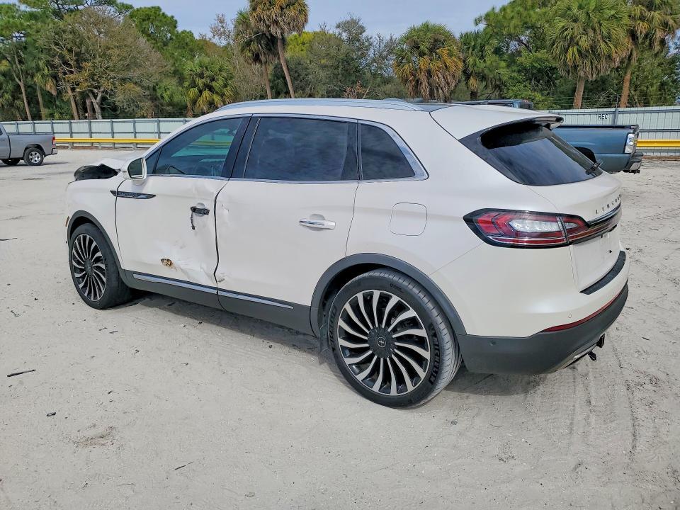 2019 Lincoln Nautilus Black Label