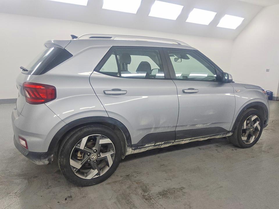 2021 Hyundai Venue sel