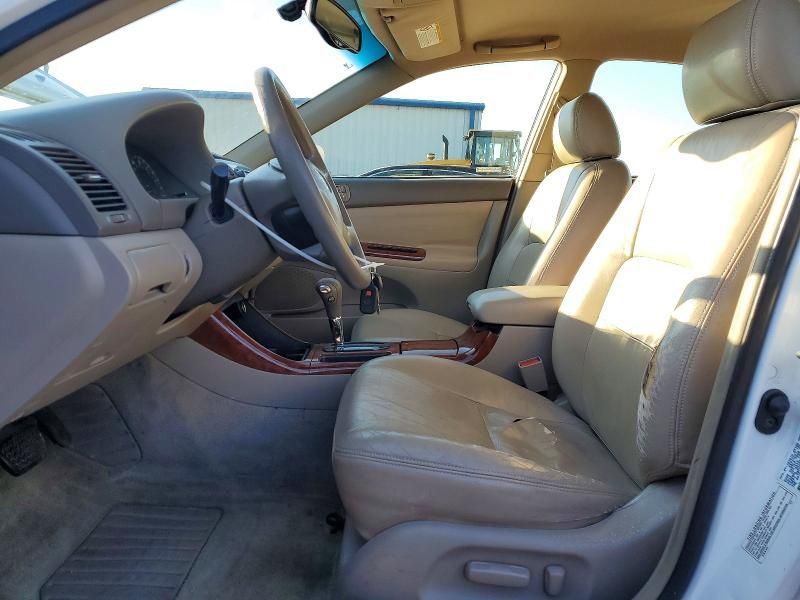 2004 Toyota Camry le