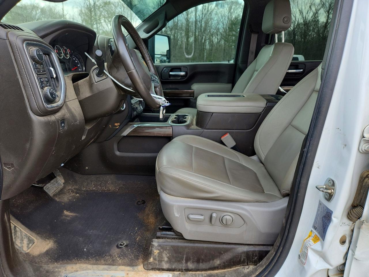2022 Chevrolet Silverado K3500 LT