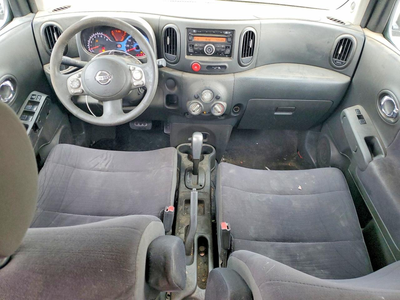 2013 Niss Cube s