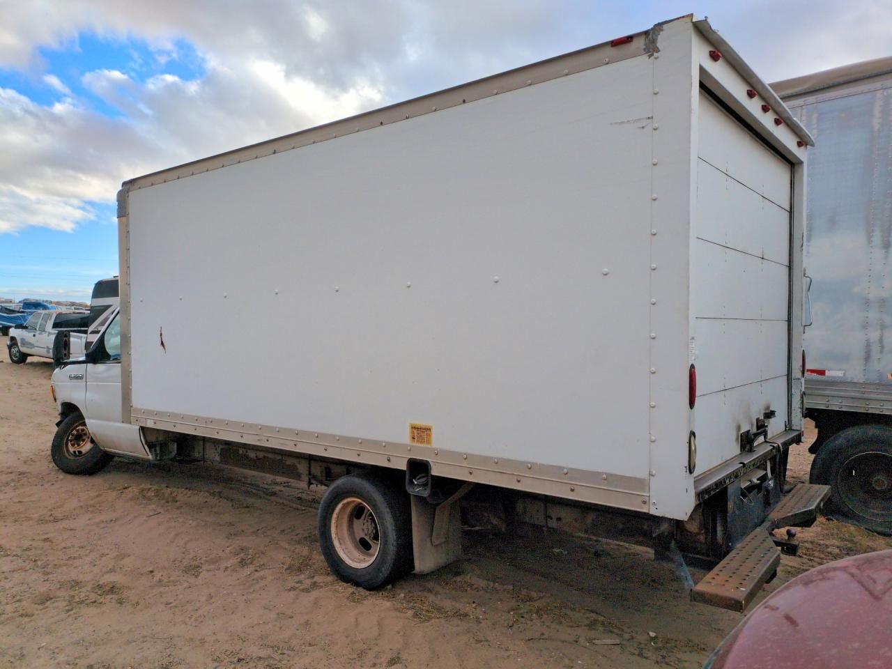 2006 Ford E350 BOX Truck