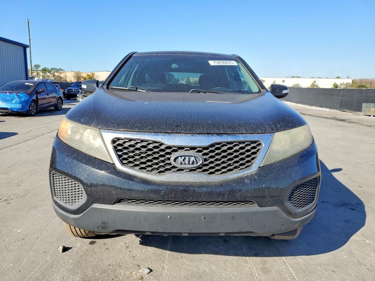 2011 KIA Sorento lx