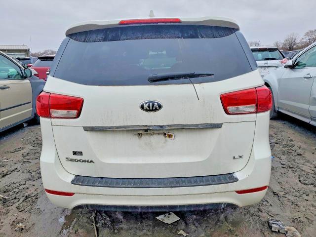 2015 KIA Sedona lx