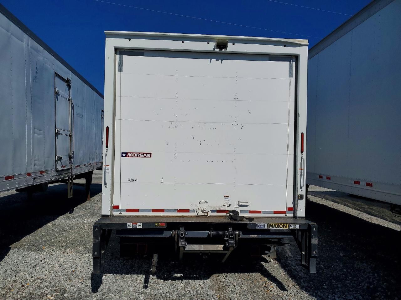 2020 Chevrolet Express BOX Truck