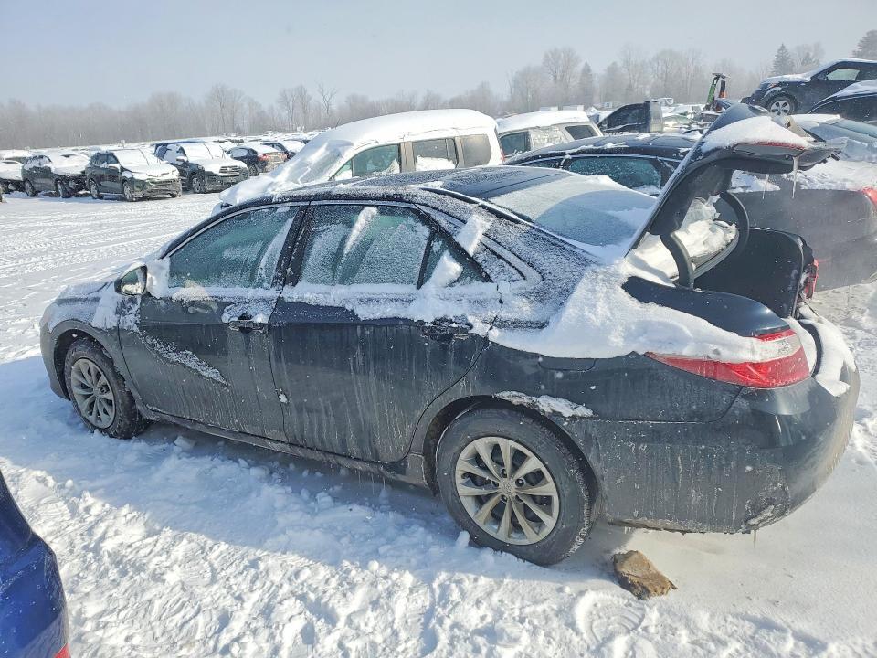 2017 Toyota Camry le