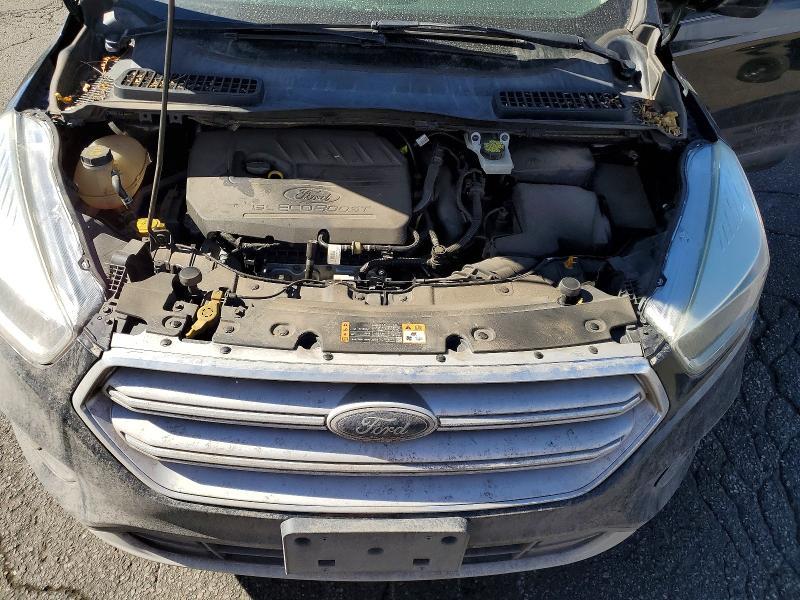 2017 Ford Escape s fwd