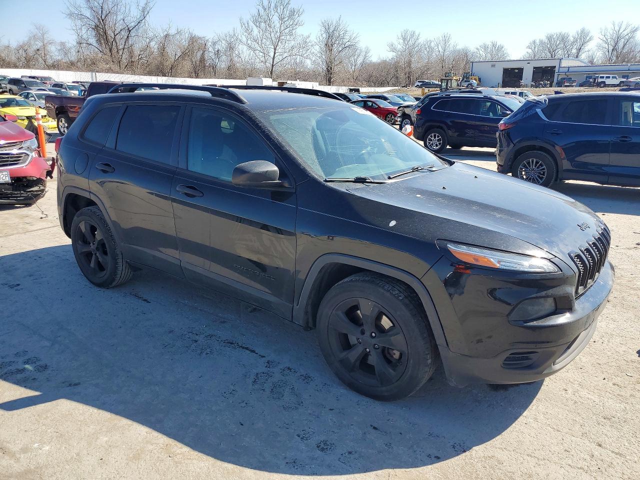 2017 Jeep Cherokee Sport