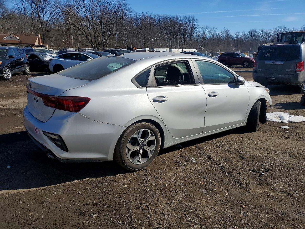2021 KIA Forte fe