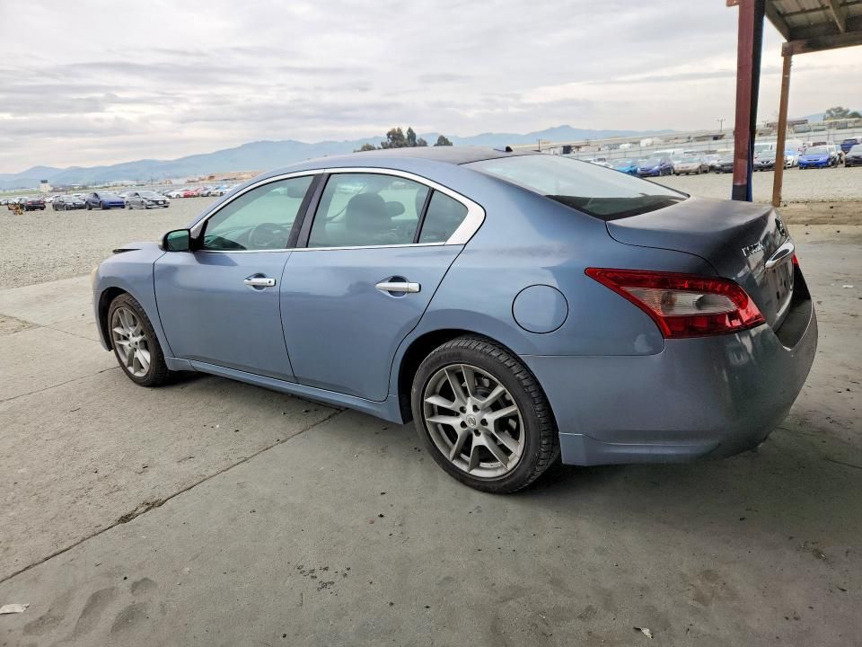 2010 Nissan Maxima s