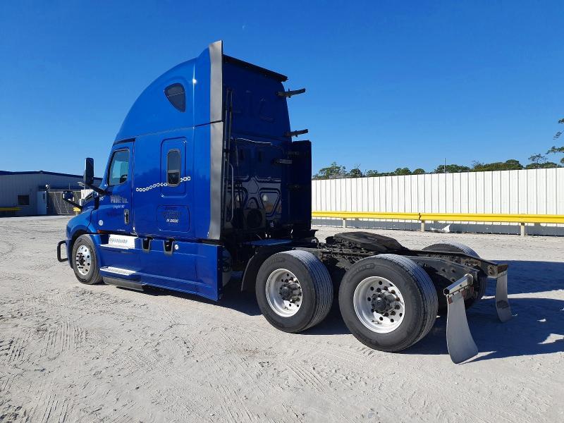 2018 Freightliner Cascadia 126