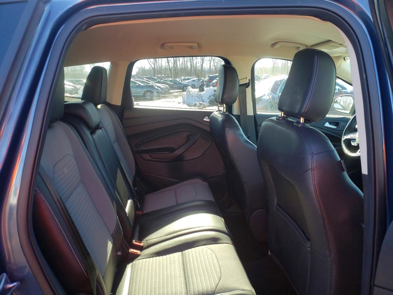 2018 Ford Escape se