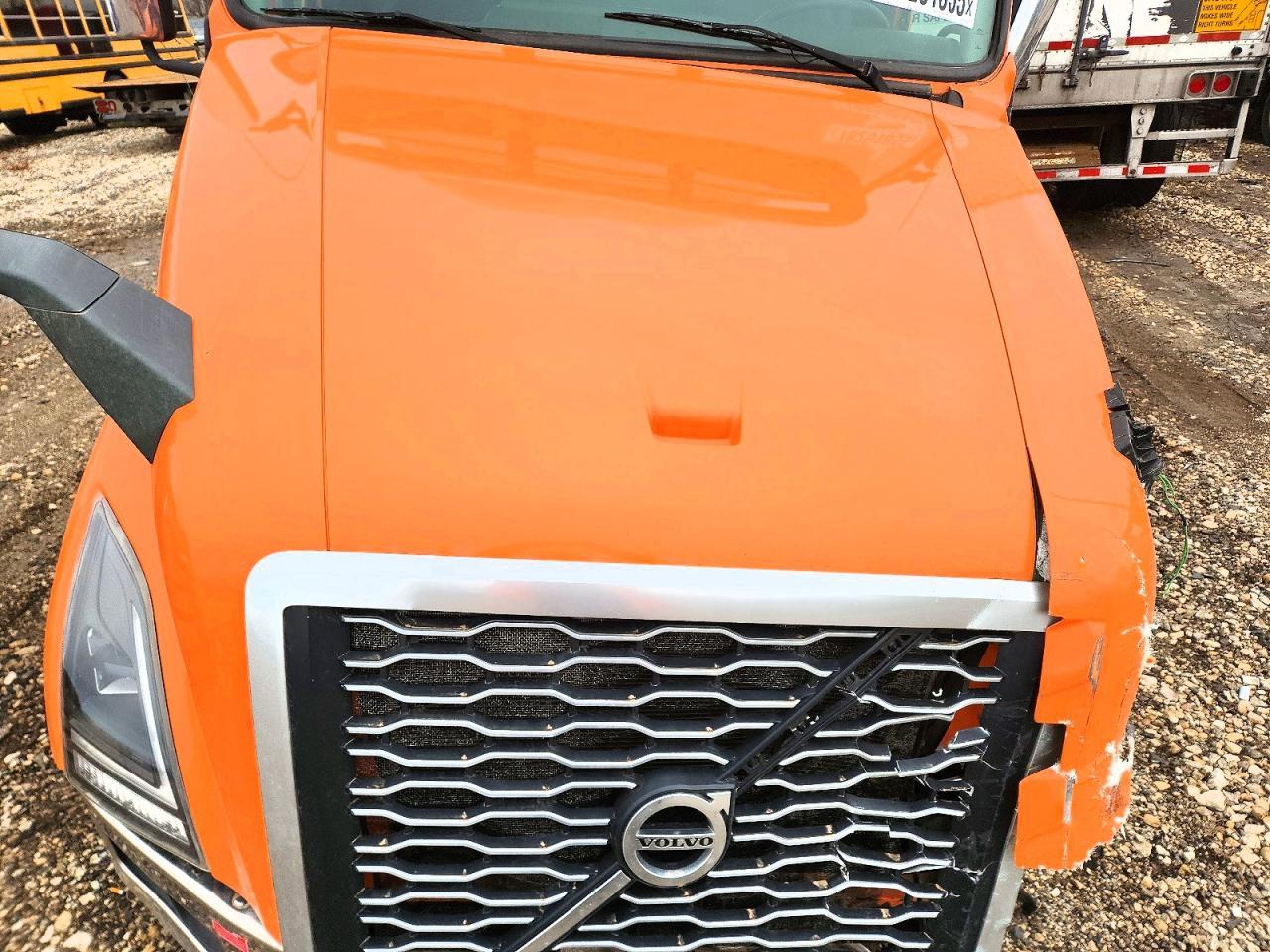 2020 Volvo VNL Semi Truck