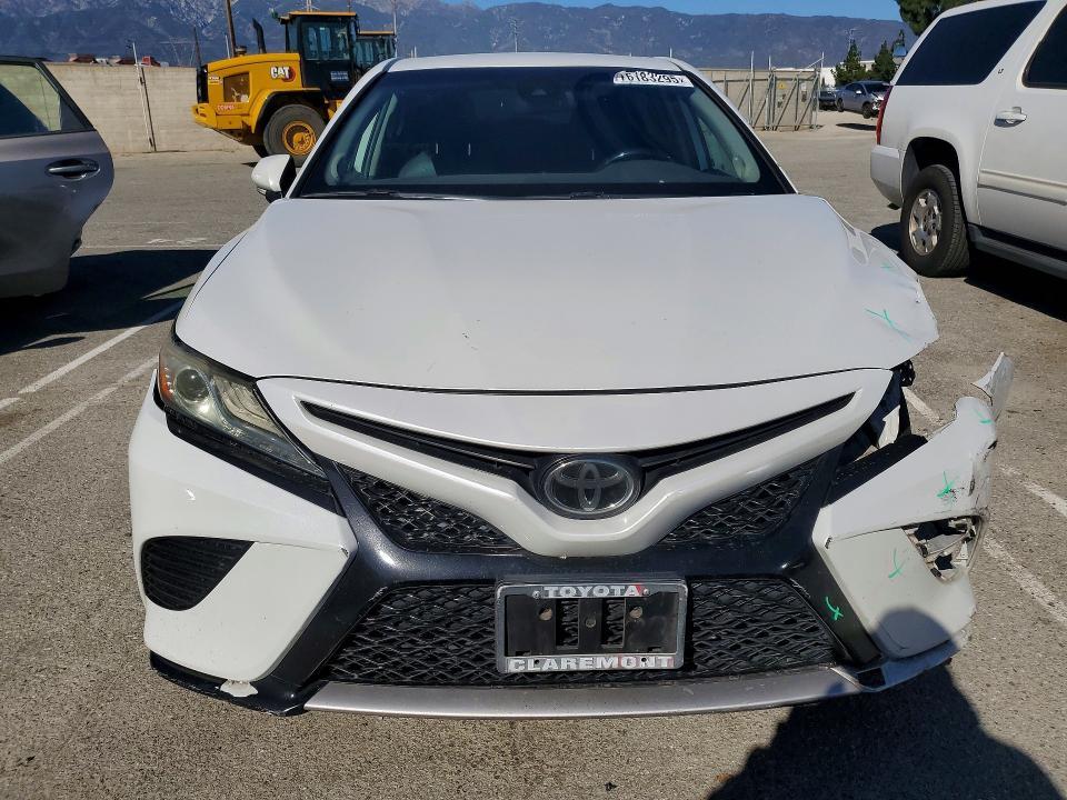 2020 Toyota Camry xse