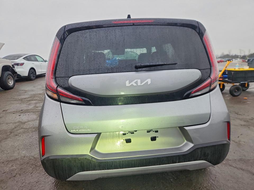 2025 KIA Soul lx