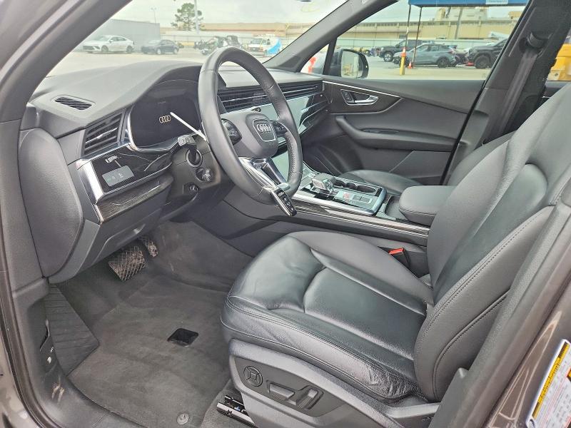 2020 Audi Q7 Premium Plus