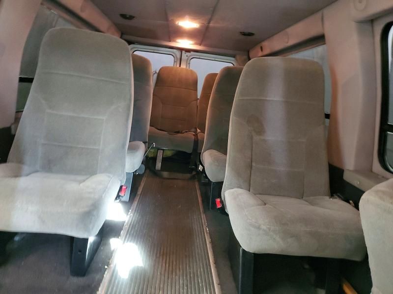 2007 Ford Econoline E350 Super Duty van