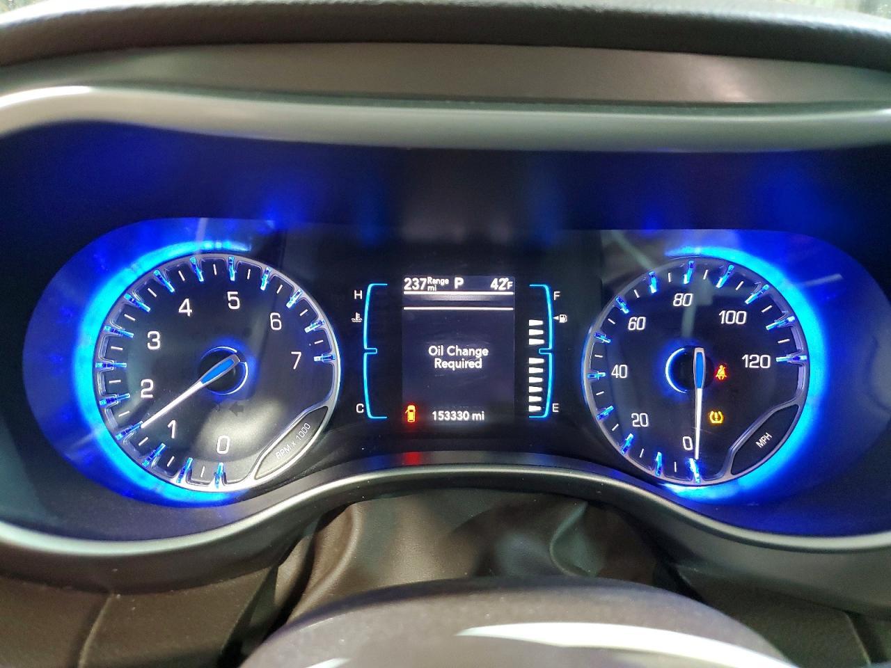 2017 Chrysler Pacifica Touring l