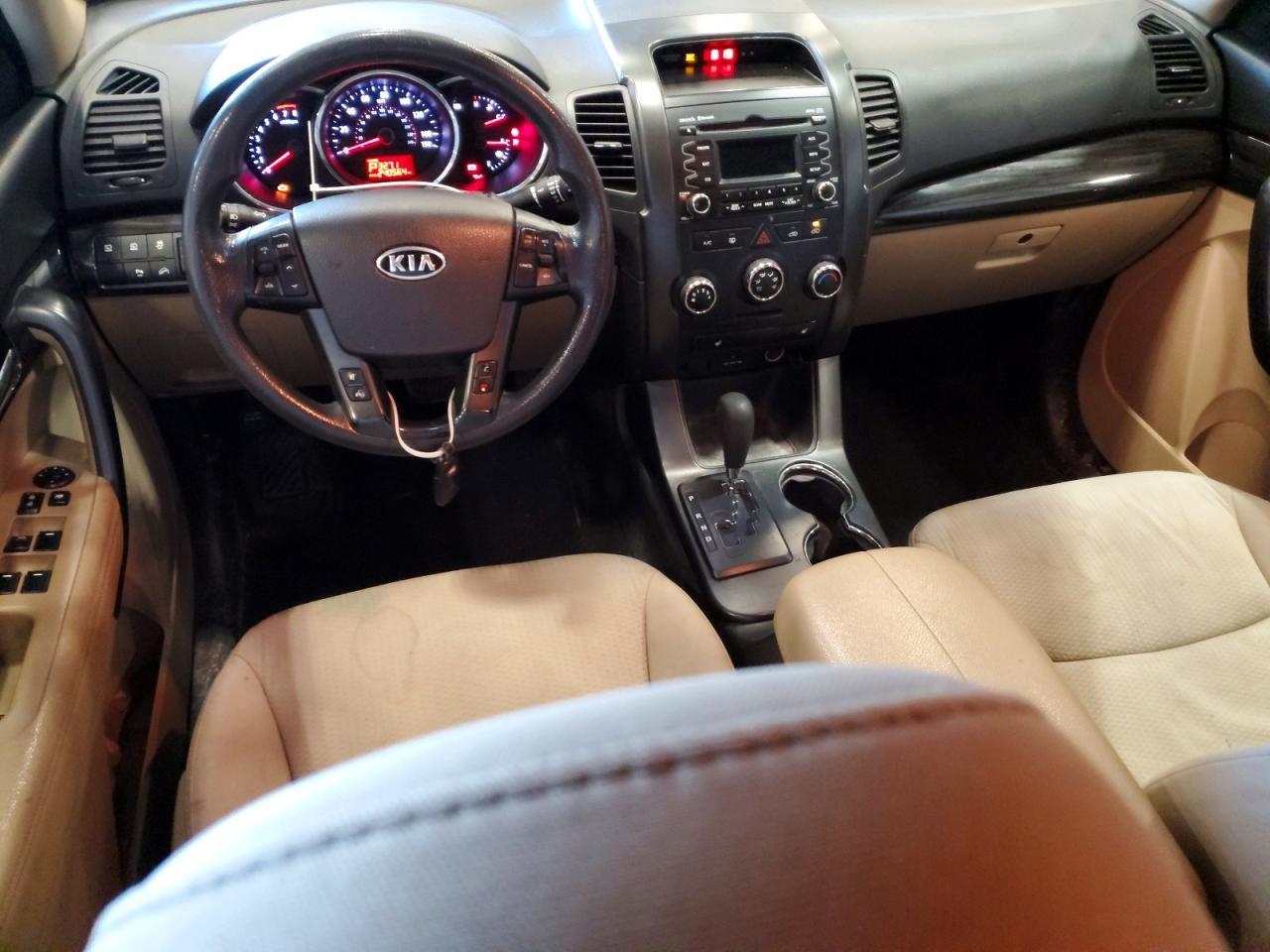 2012 KIA Sorento lx