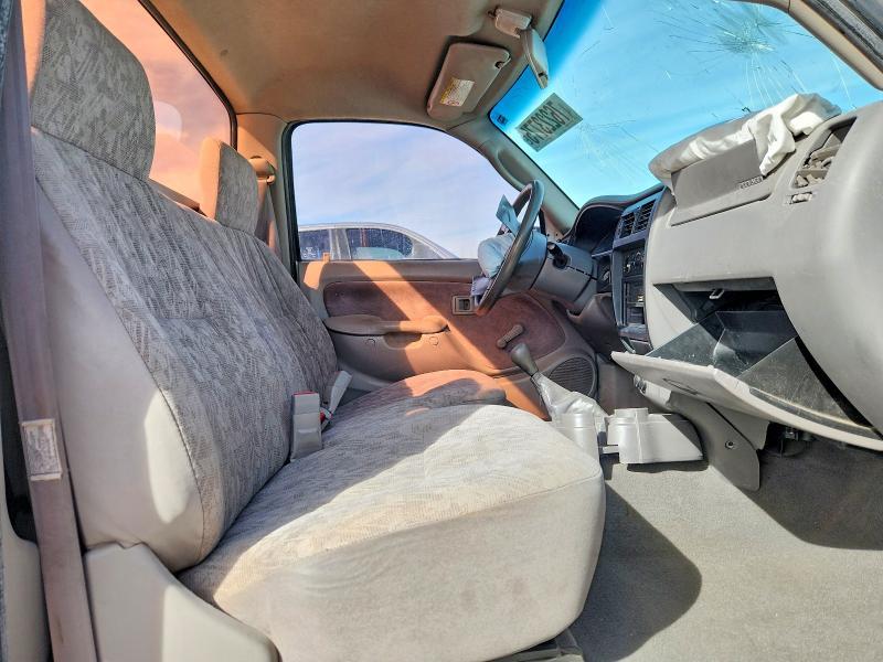 2002 Toyota Tacoma Base