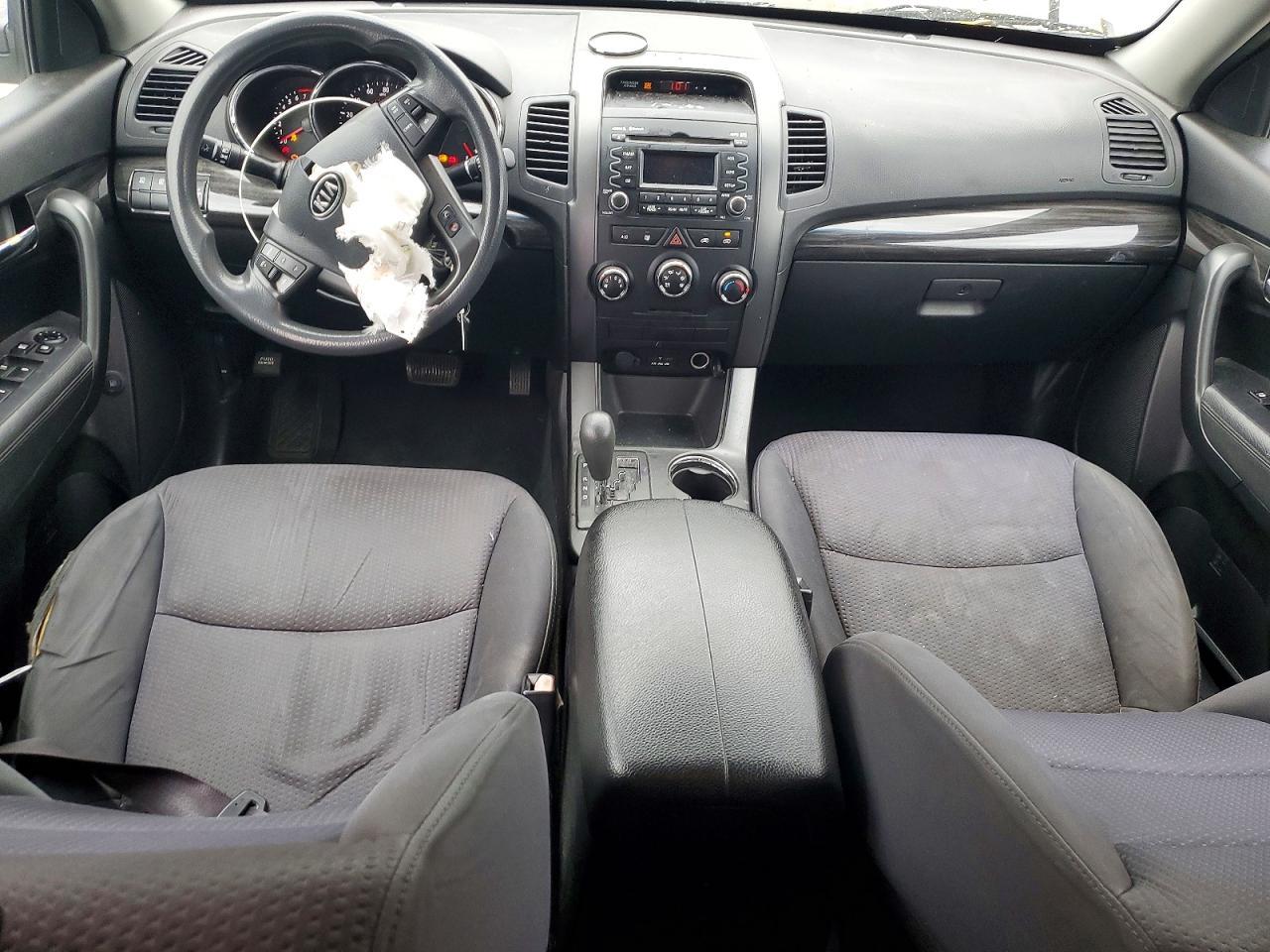 2011 KIA Sorento lx