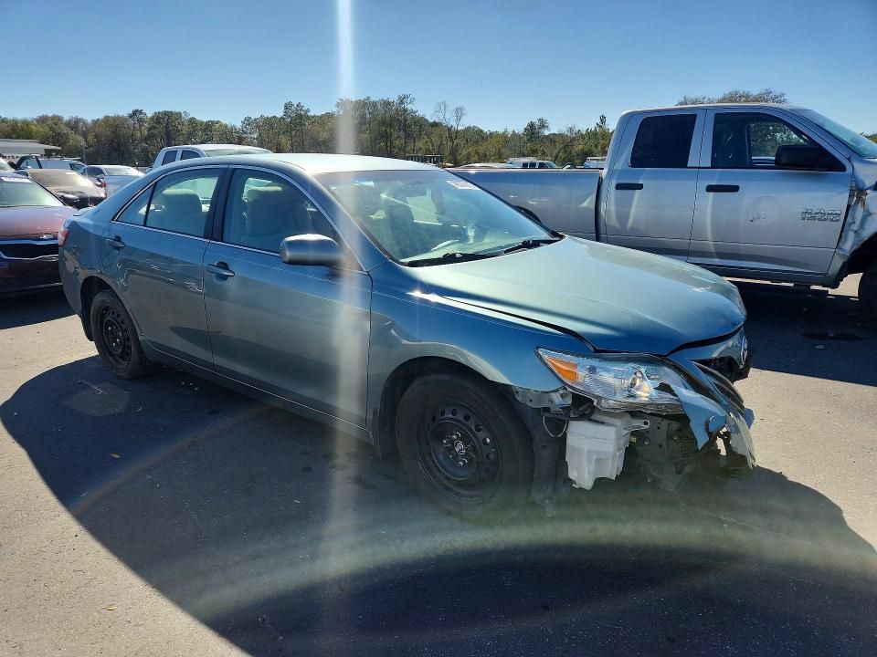 2011 Toyota Camry le