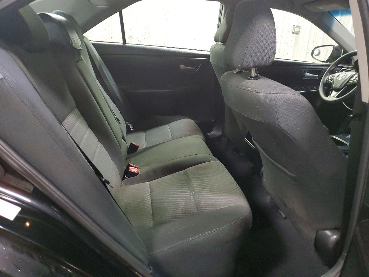 2017 Toyota Camry le