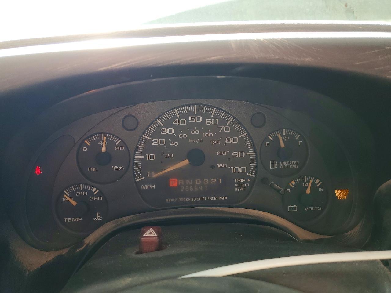 2002 Chevrolet Express G2500