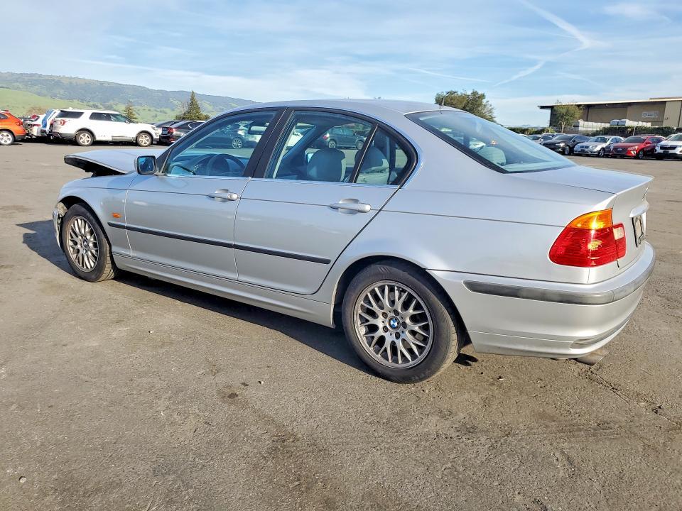 2000 BMW 328 i