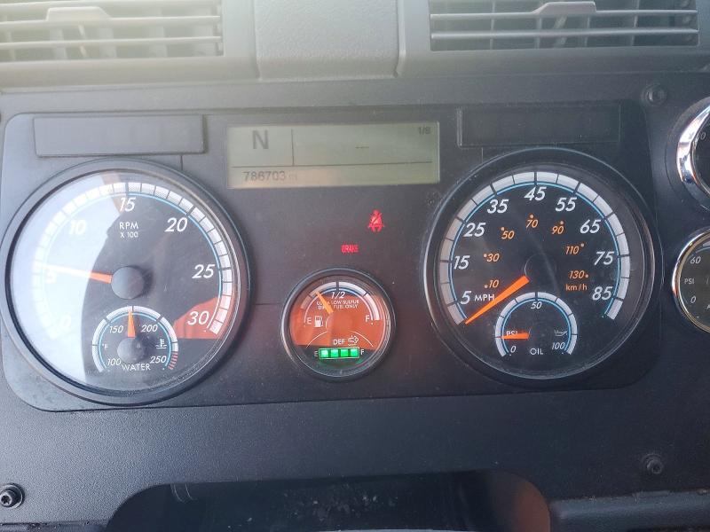 2016 Freigliner 2016 Freightliner Cascadia 125 Semi Truck