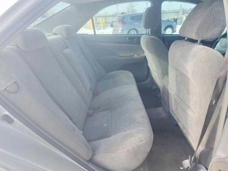 2003 Toyota Camry le