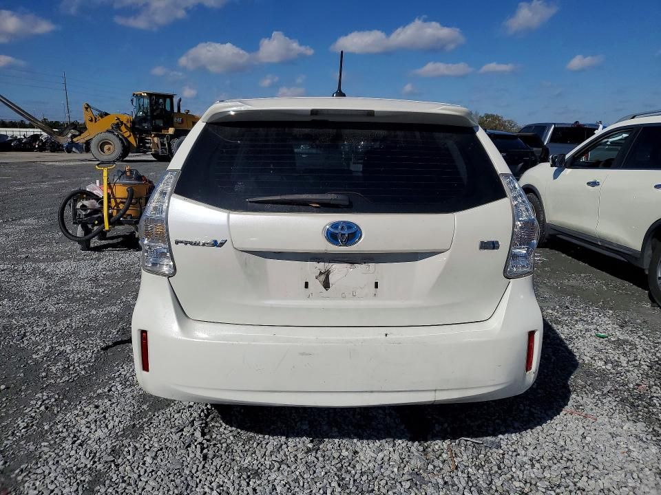 2013 Toyota Prius v