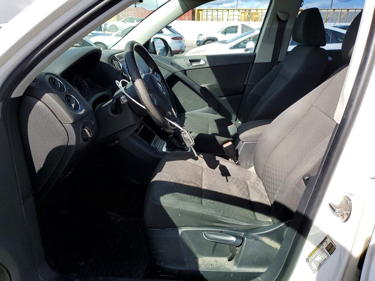 2013 Volkswagen Tiguan s