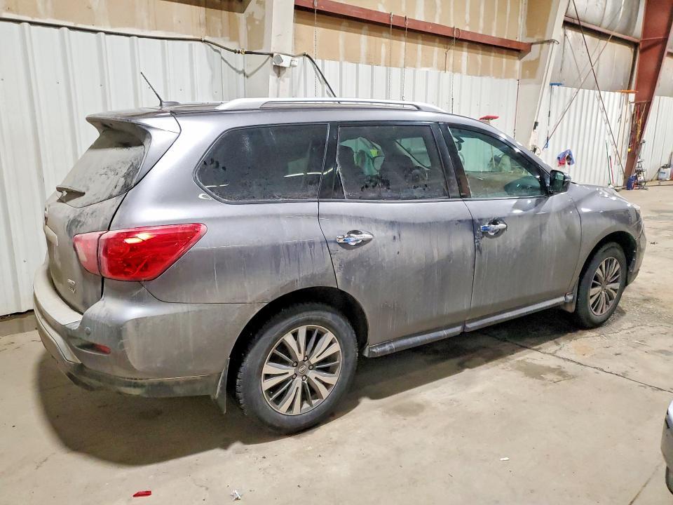 2017 Nissan Pathfinder s