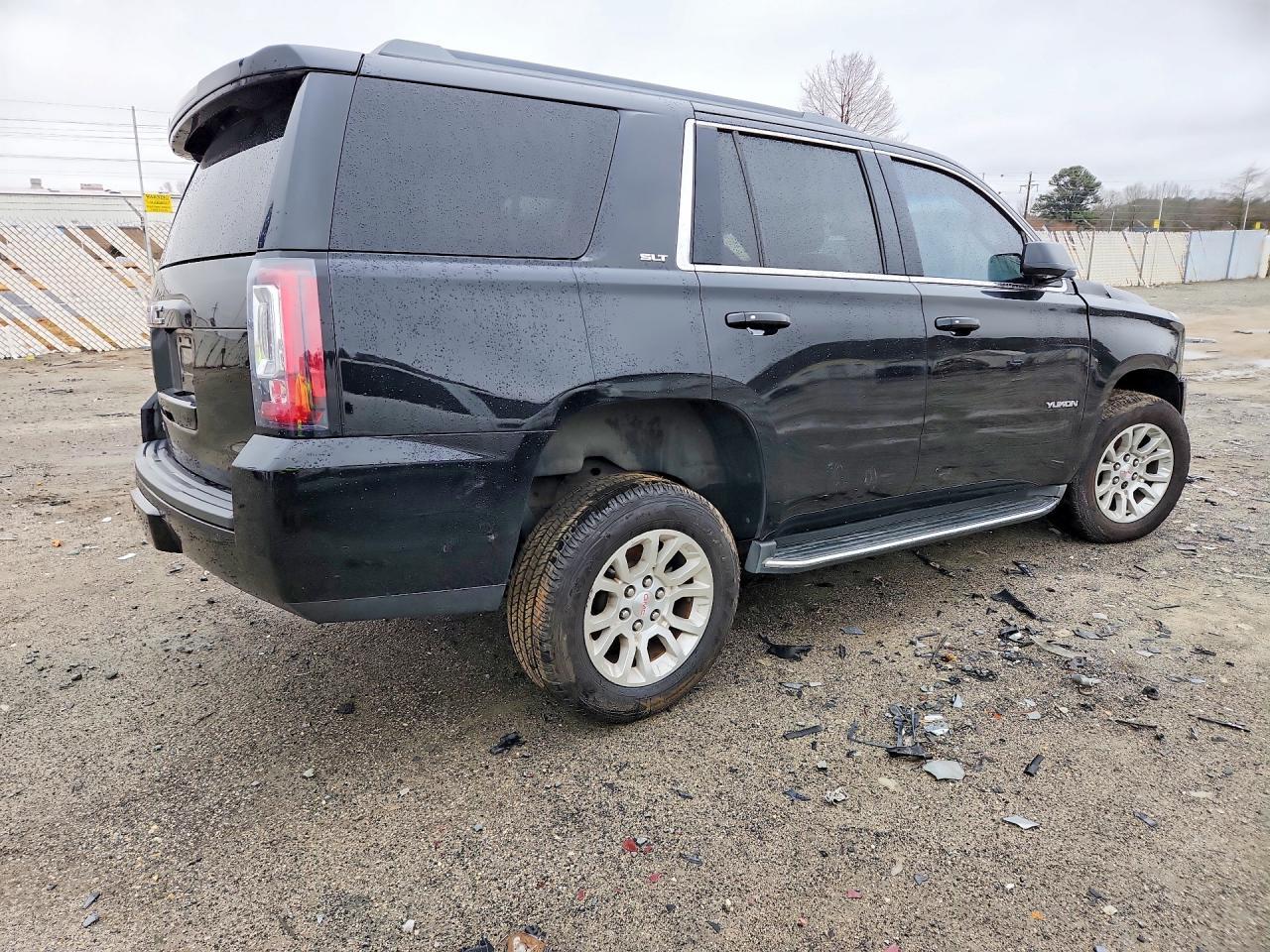2016 GMC Yukon slt