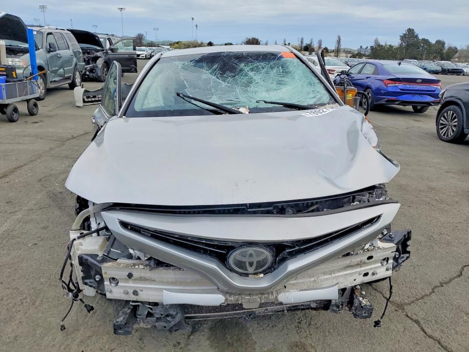 2018 Toyota Camry se