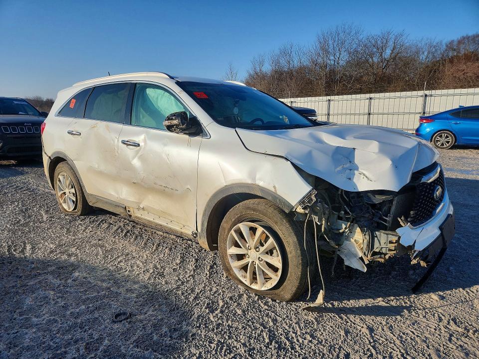 2017 KIA Sorento lx V6