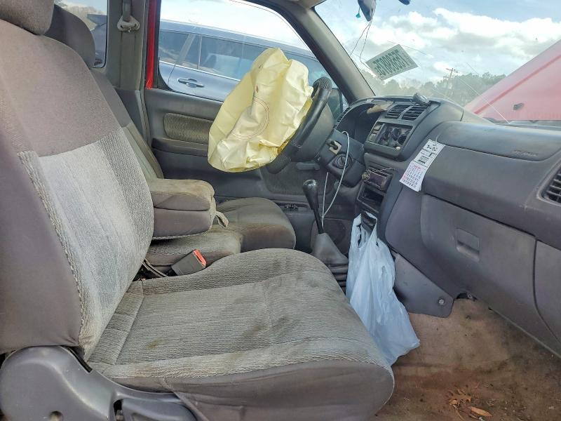 2000 Nissan Frontier King cab xe