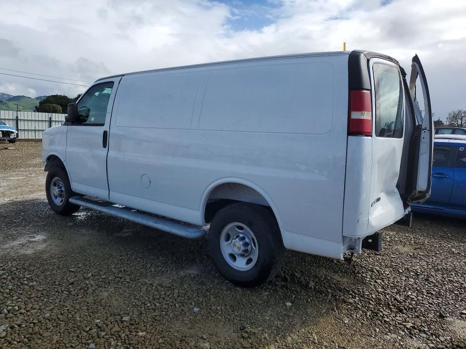 2025 Chevrolet Express G2500