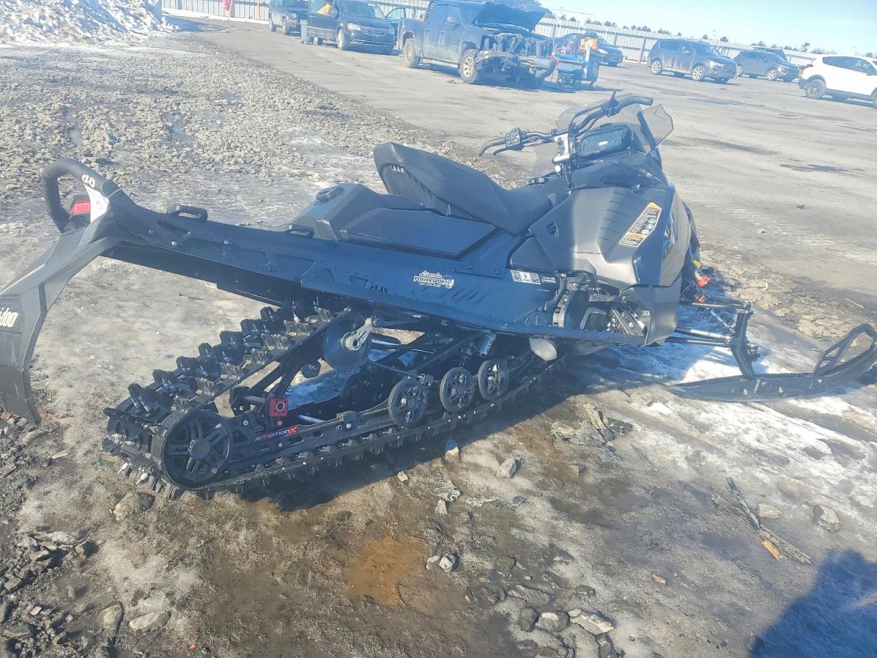 2023 Skidoo Renegade